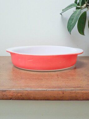 Vtg Round Pink Pyrex Cake Dish - 221 - Vintage 8" Round Pink Bakeware